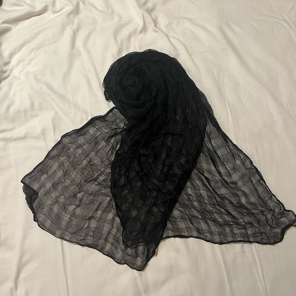 Lightweight woven black scarf